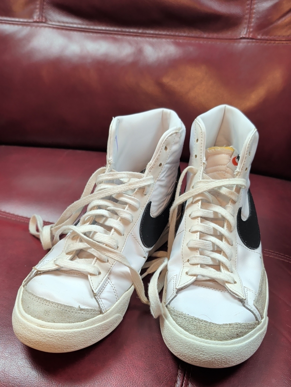 Nike Blazer Mid White Leather Sneakers with Black Swoosh 10.5 Men's - Picture 3 of 10